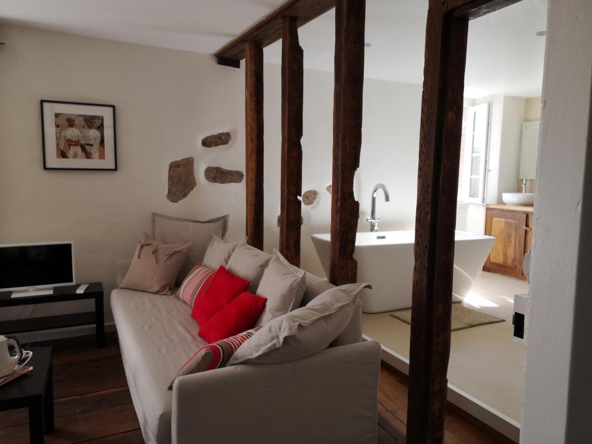 Bed and Breakfast Chalbonia Louhossoa Esterno foto