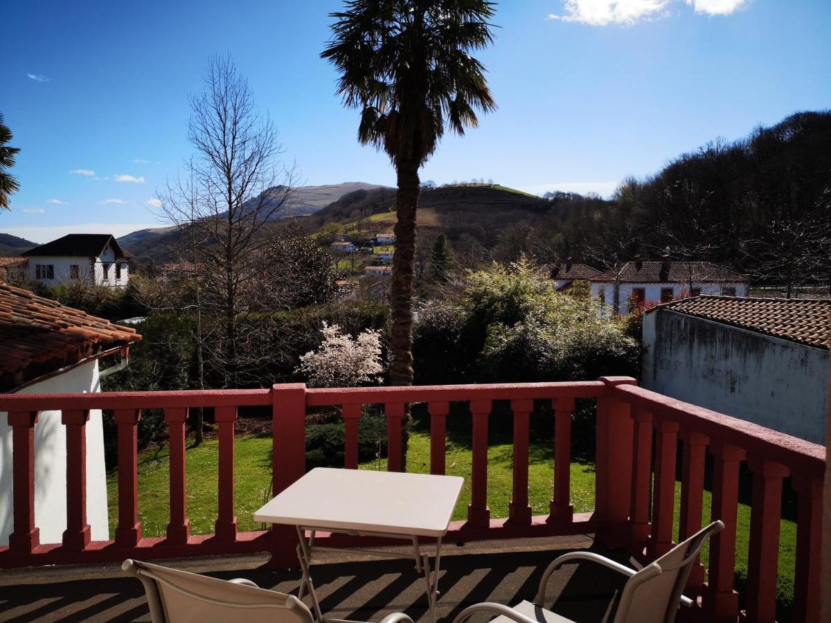 Bed and Breakfast Chalbonia Louhossoa Esterno foto